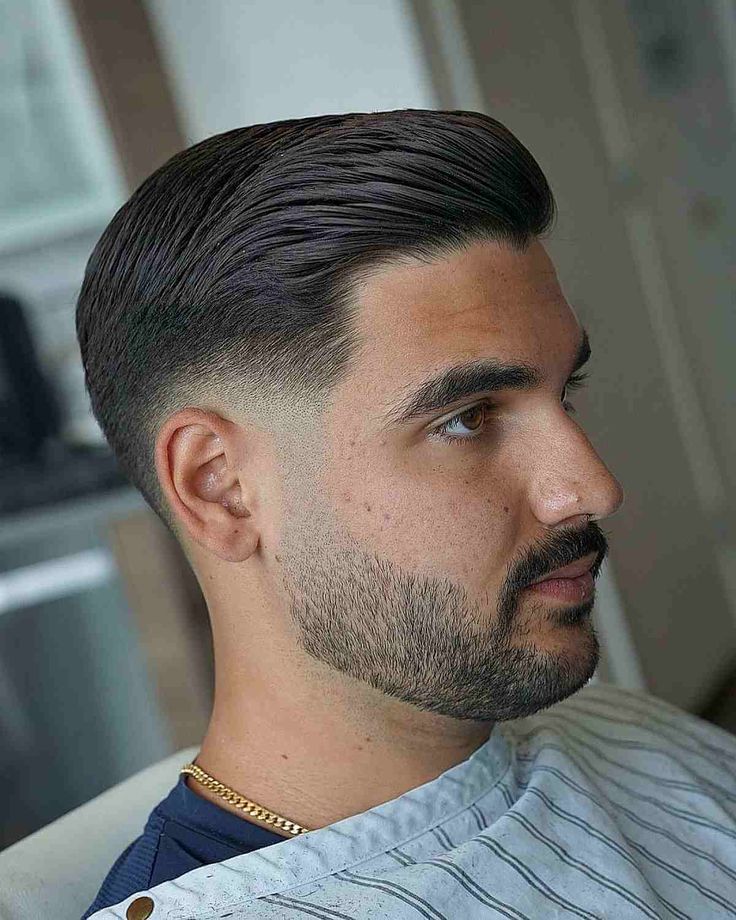 25 Must Try Haircuts for Men with Straight Hair 22