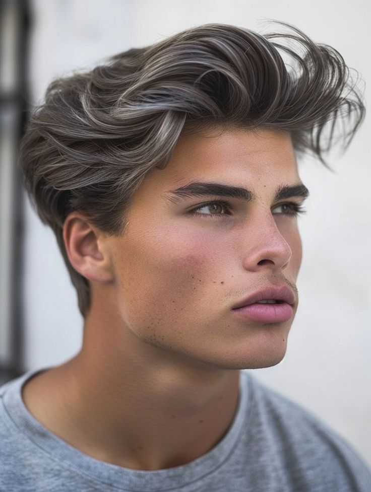 Top 10 Asian Hairstyles for Men: Modern Trends and Classic Looks 19