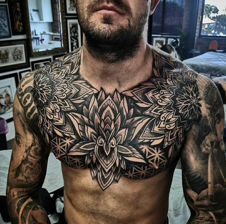 Top 40 Chest Tattoos for Men: Trendy & Bold Designs 16