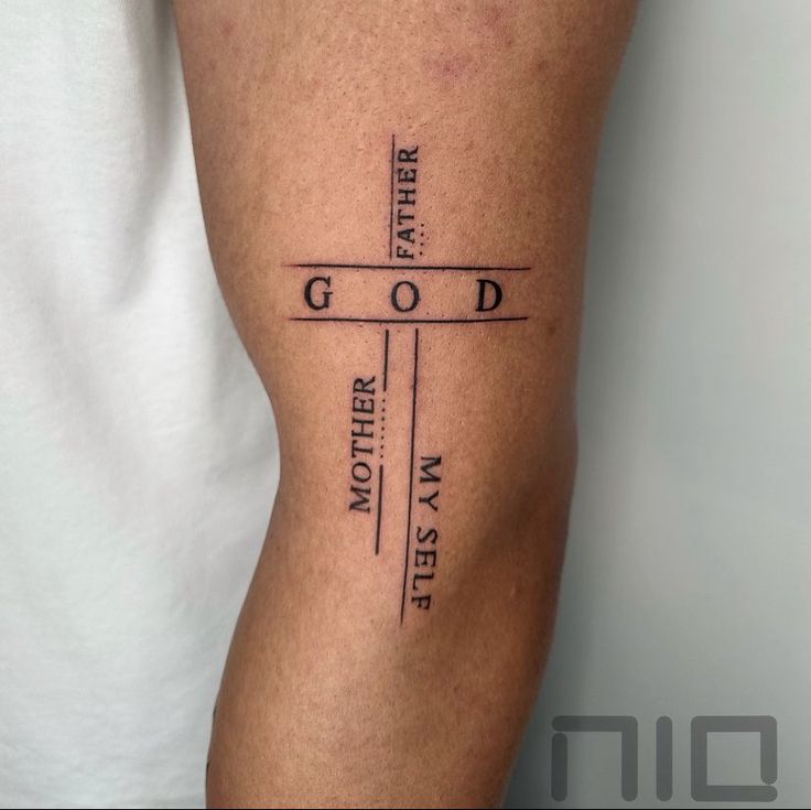 Family Tattoos for Men: Meaningful Ideas for Strong Bonds 15