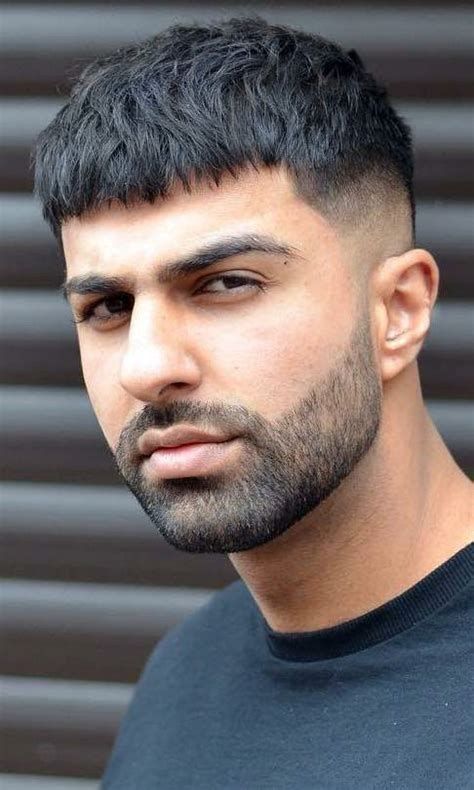 16 Perfect Haircuts for Men with Bald Spots 4