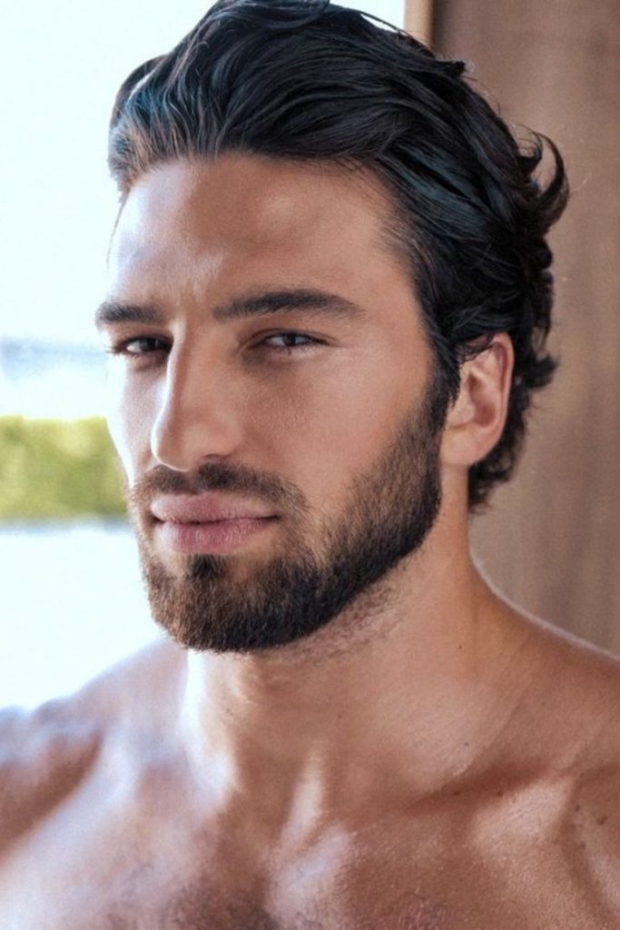 Top 24 Haircuts for Men with Diamond Face 8