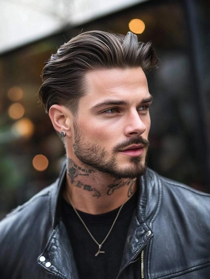 Hairstyles for Men with Square Shape Face 17