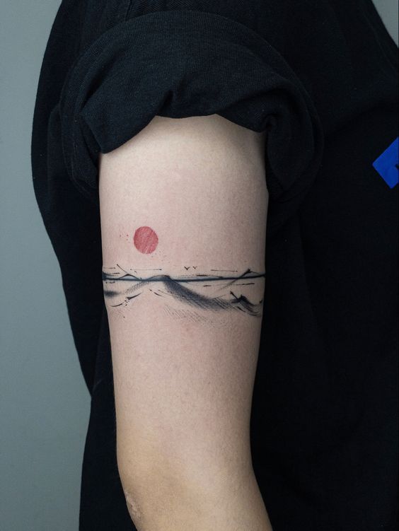 Trending Simple Tattoos for Men – Cool Ideas 2024 17