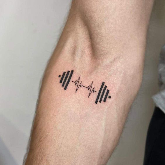 Trending Simple Tattoos for Men – Cool Ideas 2024 6