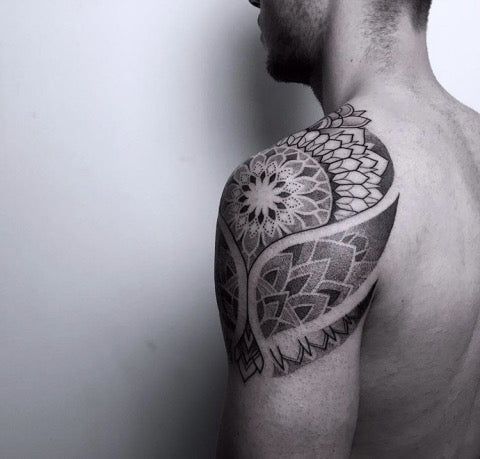 Top Shoulder Tattoo Ideas for Men – Bold & Unique Designs 5